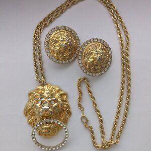 Vintage Lionhead Door Knocker Gold Tone Rhinestone Necklace & Clip on Earrings